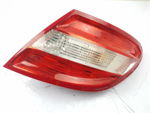 right-taillight-mercedes-benz-c-class-w204-2007-2008-2009-2010-2011-2012-2013-2014-2015-32004001 main image