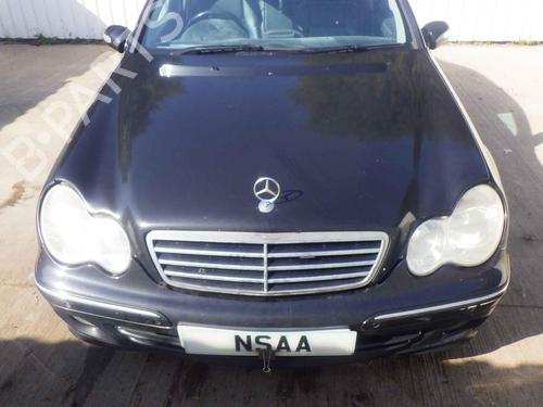 Brukte deler til MERCEDES-BENZ C-CLASS (W203) C 220 CDI (203.008) (150 hp) 4457914