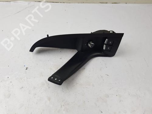 Used Right front window switch Right front window switch 39100557 39100557
