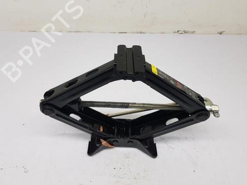 Used Jack Kit VOLVO V40 Hatchback (525) D3 (150 hp) 28032688