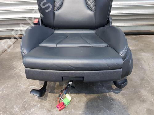 Right front seat AUDI A3 Limousine (8VS, 8VM) RS3 quattro | BP30923993C16 - Image 3