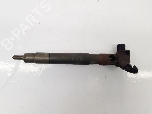 Used Injector MERCEDES-BENZ GLA-CLASS (X156) GLA 200 CDI / d (156.908) (136 hp) 32069912