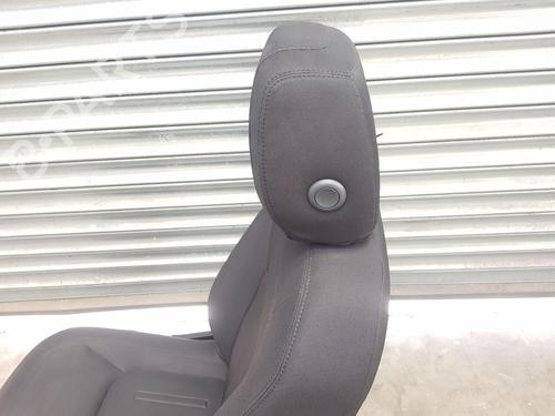 Right front seat LAND ROVER DEFENDER Station Wagon (L663) P300 Si4 4x4 | BP27689261C16 