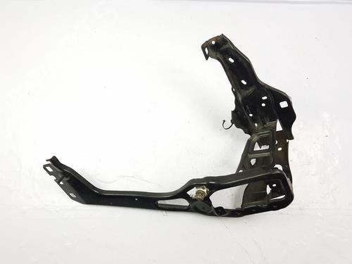 Used Left headlight support BMW 1 (F40) 118 i (140 hp) 24130332