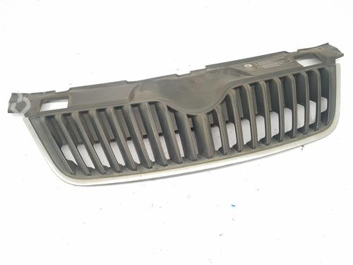 Used Grille SKODA FABIA II Combi (545) [2007-2014]  22206426