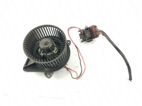 Used Heater blower motor VAUXHALL VIVARO A Bus (X83) 2.0 CDTI (90 hp) 29378821