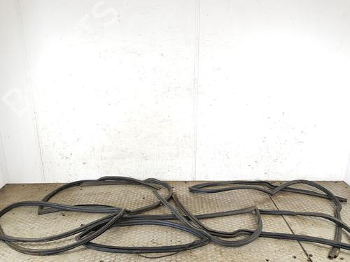 Rubber door seal LAND ROVER DEFENDER Station Wagon (L316) 2.2 Td4 4x4 (L316) BP22678797C142