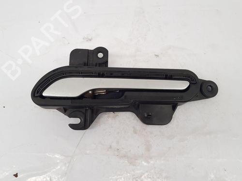 front-left-exterior-door-handle-tesla-model-3-5yj3-2017-34406966 main image