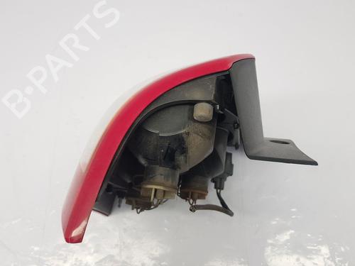 Right taillight LAND ROVER FREELANDER 2 (L359) 2.2 TD4 4x4 | BP30445298C35 