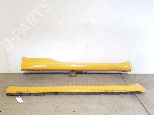 Used Right sideskirt FIAT 500 (312_) 1.2 (312AXA1A) (69 hp) 25463246