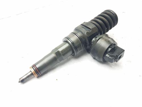 Injector VW GOLF V (1K1) 1.9 TDI | BP33853307M100 - Image 3