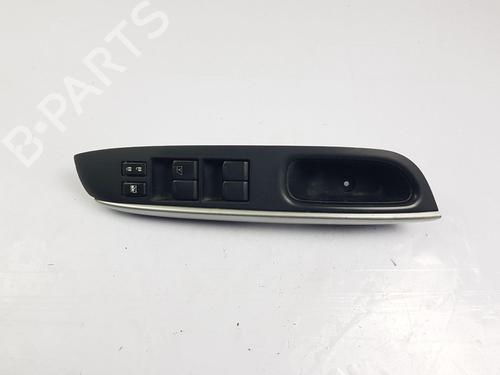 Used Right front window switch Right front window switch NISSAN NOTE (E12) 1.5 dCi (90 hp) 24810292 24810292