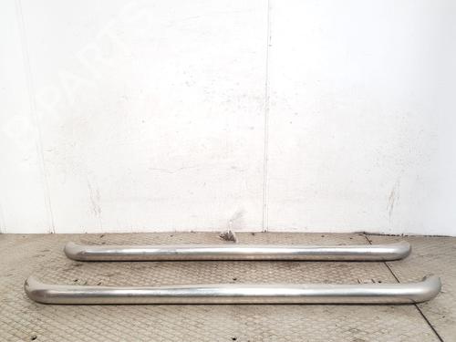 Used Step Step LAND ROVER DISCOVERY III (L319) 2.7 TD 4x4 (190 hp) 26903279 26903279