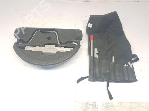 Used Jack Kit Jack Kit PORSCHE 911 Convertible (996) 3.4 Carrera (301 hp) 35933950 35933950