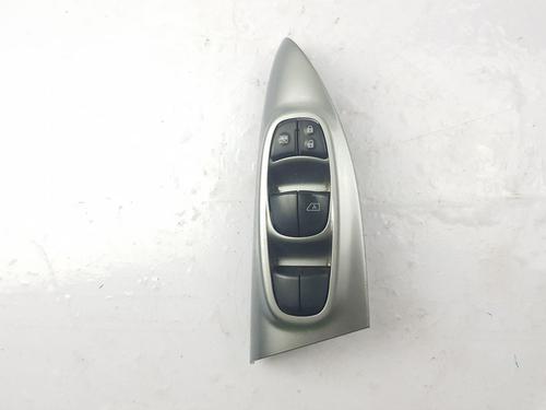 Mando elevalunas delantera derecho Mando elevalunas delantera derecho NISSAN JUKE (F15) 1.6 (117 hp) 37158865 37158865
