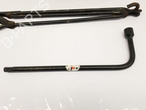 Jack Kit FORD TRANSIT CONNECT V408 Box Body/MPV 1.6 TDCi | BP25839488C119