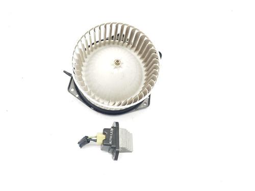 Moteur de chauffage HONDA CIVIC VII Hatchback (EU, EP, EV) 1.6 i (EP2, EU8, EU6) (110 hp) 32127508