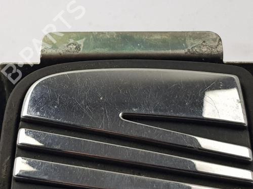 Tailgate handle SEAT EXEO ST (3R5) 2.0 TDI | BP40500660C132 - Image 2