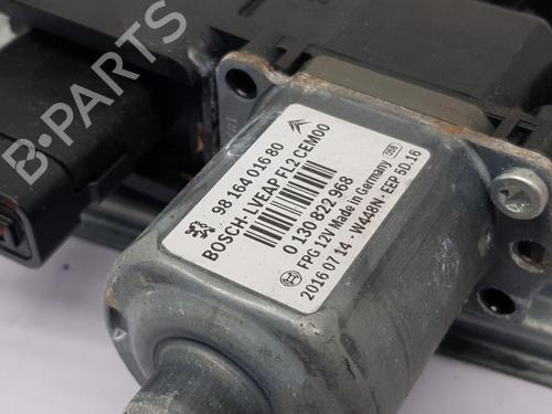 Front right window mechanism PEUGEOT 208 I (CA_, CC_) 1.6 BlueHDi 100 | BP30184713C23