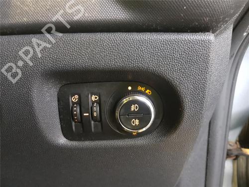 Used Parts VAUXHALL CORSA Mk III (D) (S07) 1.2 i 16V (L08) 5069000