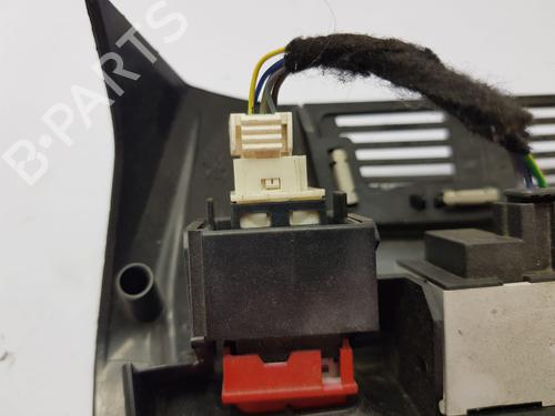 Interior roof light PEUGEOT 3008 II SUV (MC_, MR_, MJ_, M4_) Hybrid4 (M45GBU) | BP27886370I8