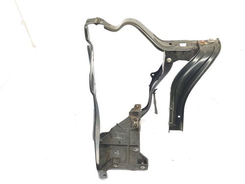 Venstre forlygtestøtte MERCEDES-BENZ E-CLASS (W212) E 220 CDI / BlueTEC (212.001, 212.002) (170 hp) 31910425