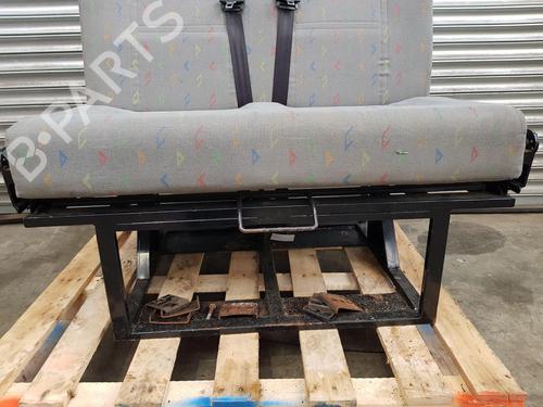 Sæde Bagtil VW TRANSPORTER T5 Van (7HA, 7HH, 7EA, 7EH) 1.9 TDI | BP31864158C17