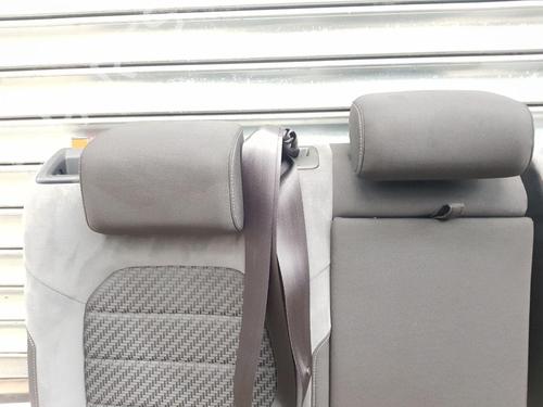 Right front seat VW GOLF VII (5G1, BQ1, BE1, BE2) 2.0 TDI | BP28104985C16