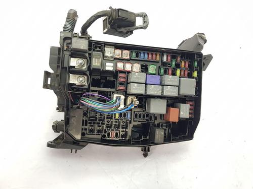 Used Fuse box TOYOTA AURIS Estate (_E18_) 1.6 (ZRE185_) (132 hp) 22662473