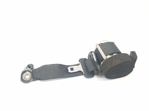 Used Rear right seatbelt TOYOTA YARIS (_P13_) 1.3 (NSP130_, NSP130) (99 hp) 31690979