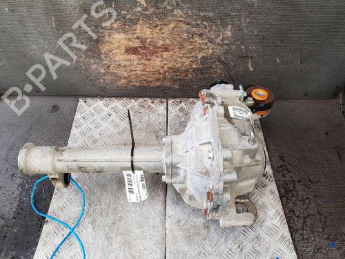 Differential, foran LAND ROVER DEFENDER Station Wagon (L663) P300 Si4 4x4 (300 hp) 27664822