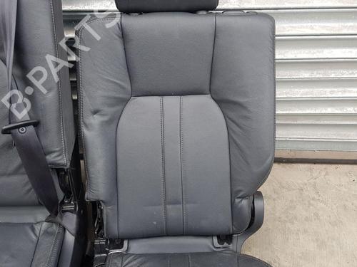 Right front seat LAND ROVER DISCOVERY IV (L319) 3.0 TD 4x4 | BP26915072C16 