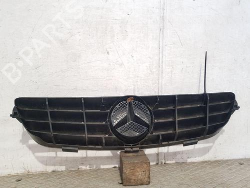 Grille MERCEDES-BENZ CLK (C209) CLK 270 CDI (209.316) | BP29815890C40
