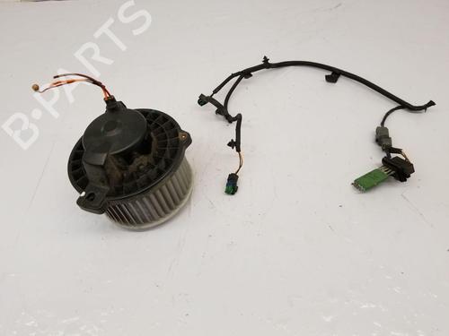 Used Heater blower motor Heater blower motor LAND ROVER DEFENDER Station Wagon (L316, L315) 2.2 Td4 4x4 (L316) (122 hp) 36508308 36508308