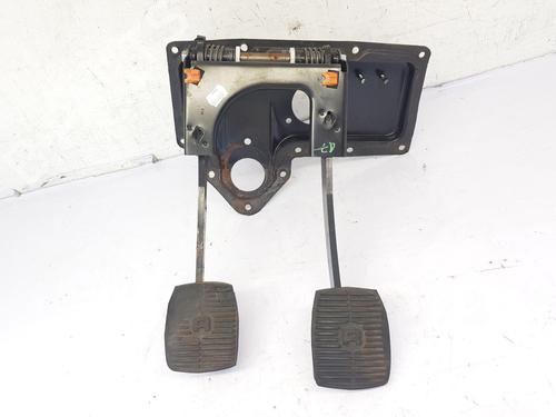 Pedal LAND ROVER DISCOVERY II (L318) 2.5 Td5 4x4 BP26134956I4