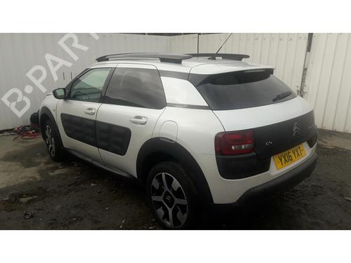 Rear right wheel arch trim CITROËN C4 CACTUS 1.2 VTi 82 | BP22208562C137 