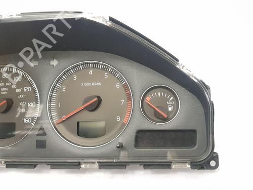 Cockpit VOLVO V70 II (285) 2.4 | BP28710714C47