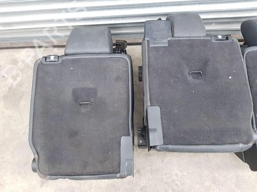 Right front seat LAND ROVER DISCOVERY IV (L319) 3.0 TD 4x4 | BP26915072C16 