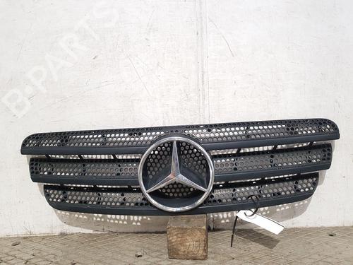 Used Grille MERCEDES-BENZ M-CLASS (W163) ML 270 CDI (163.113) (163 hp) 30713781