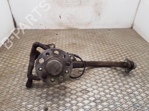 Used Right front steering knuckle Right front steering knuckle MERCEDES-BENZ E-CLASS T-Model (S211) E 320 T CDI (211.222) (224 hp) 35795571 35795571
