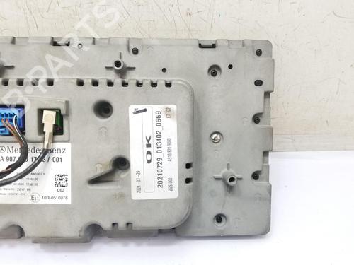 Radio MERCEDES-BENZ SPRINTER 3,5-t Van (B907, B910) | BP25010975E6