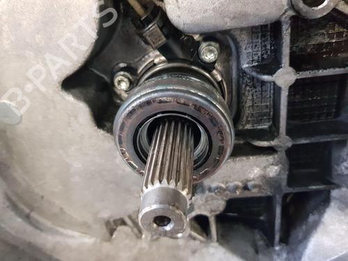 Gearbox VAUXHALL MOKKA / MOKKA X (J13) 1.6 CDTi | BP30138046M3 