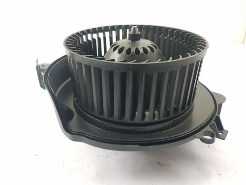 Heater blower motor VW CRAFTER Van (SY_, SX_) | BP30796352M62