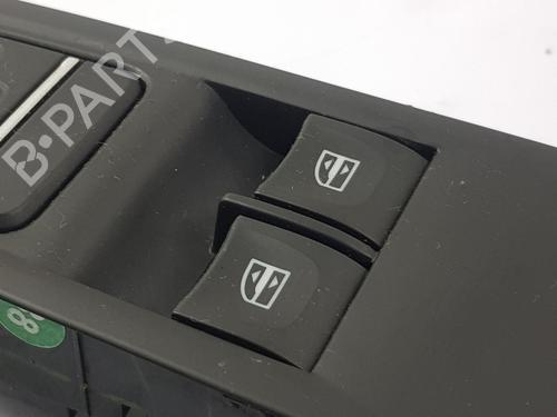 Right front window switch RENAULT CLIO IV Grandtour (KH_) 0.9 TCe 90 | BP28592802I26