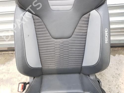 Right front seat FORD FOCUS III 2.0 ST | BP22663044C16 