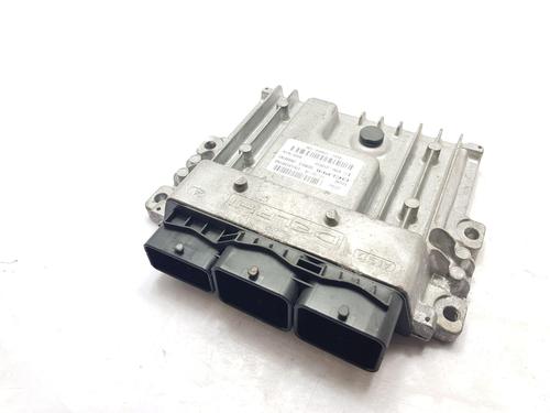 Used Engine control unit (ECU) FORD KUGA I 2.0 TDCi 4x4 (163 hp) 30823196