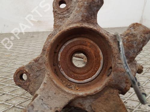 Left front steering knuckle KIA SPORTAGE II (JE_, KM_) 2.0 CRDi | BP25839122M25 