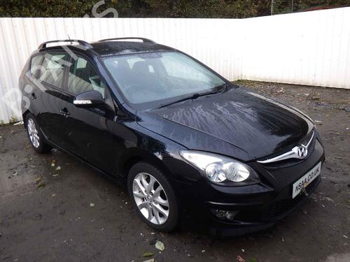 Used Parts HYUNDAI i30 Estate (FD) 1.6 CRDi 2280985