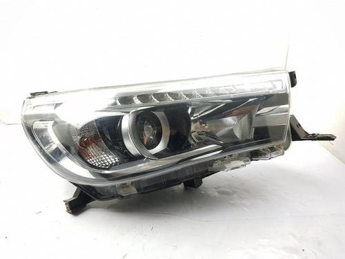 Right headlight TOYOTA HILUX VIII Pickup (_N1_) 2.4 D 4WD (GUN125_, GUN125R) | BP29316203C29 
