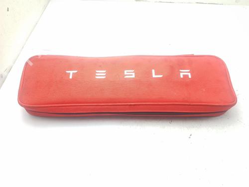 andre-tesla-model-3-5yj3-2017-33275889 main image